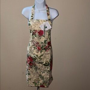 NWT April Cornell Merry Antique Winter Floral Apron Size OS